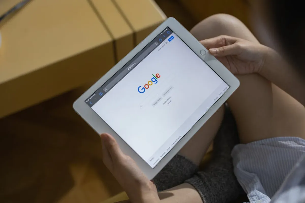The search story behind redeepseek.com and why it keeps getting clicks
